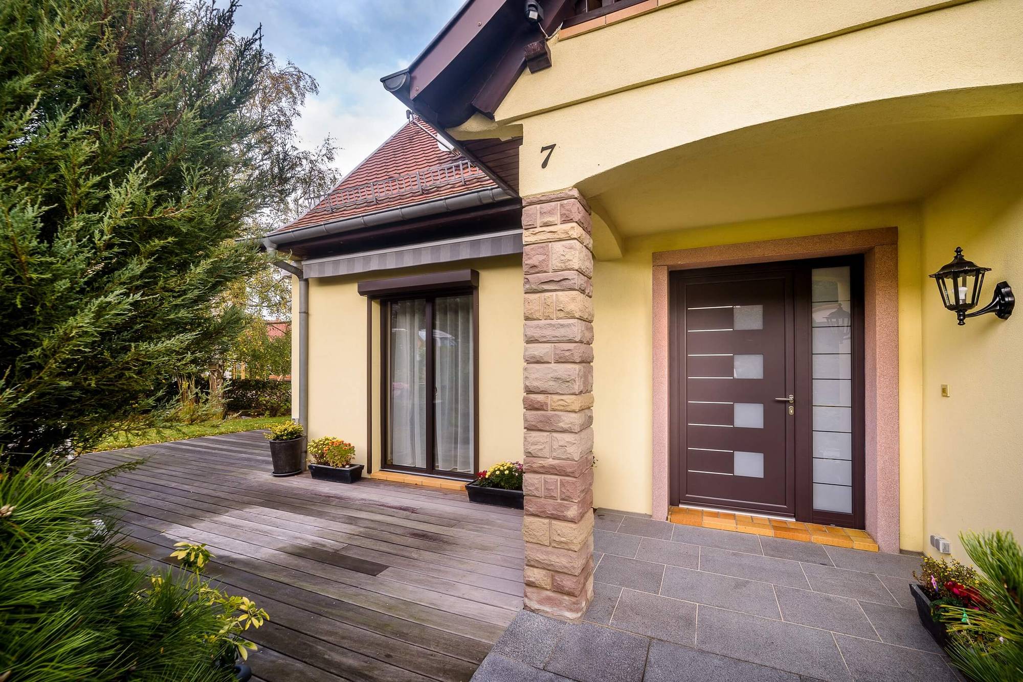 Porte d'entrée sur-mesure