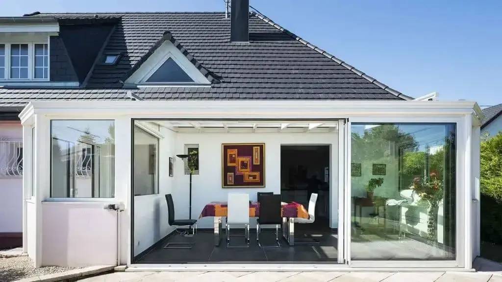 veranda-toit-vitre-blanc-1920-1080-4-1024x576-1.webp